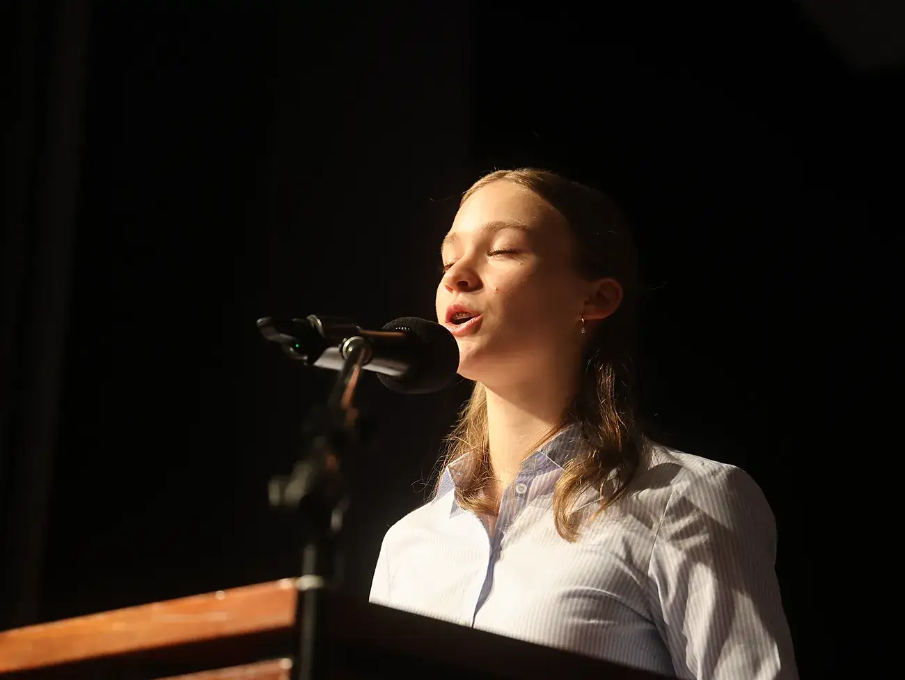 gaesdonck-internat-abitur-2026-117-2 Rede Speaker Abiverabschiedung 2026